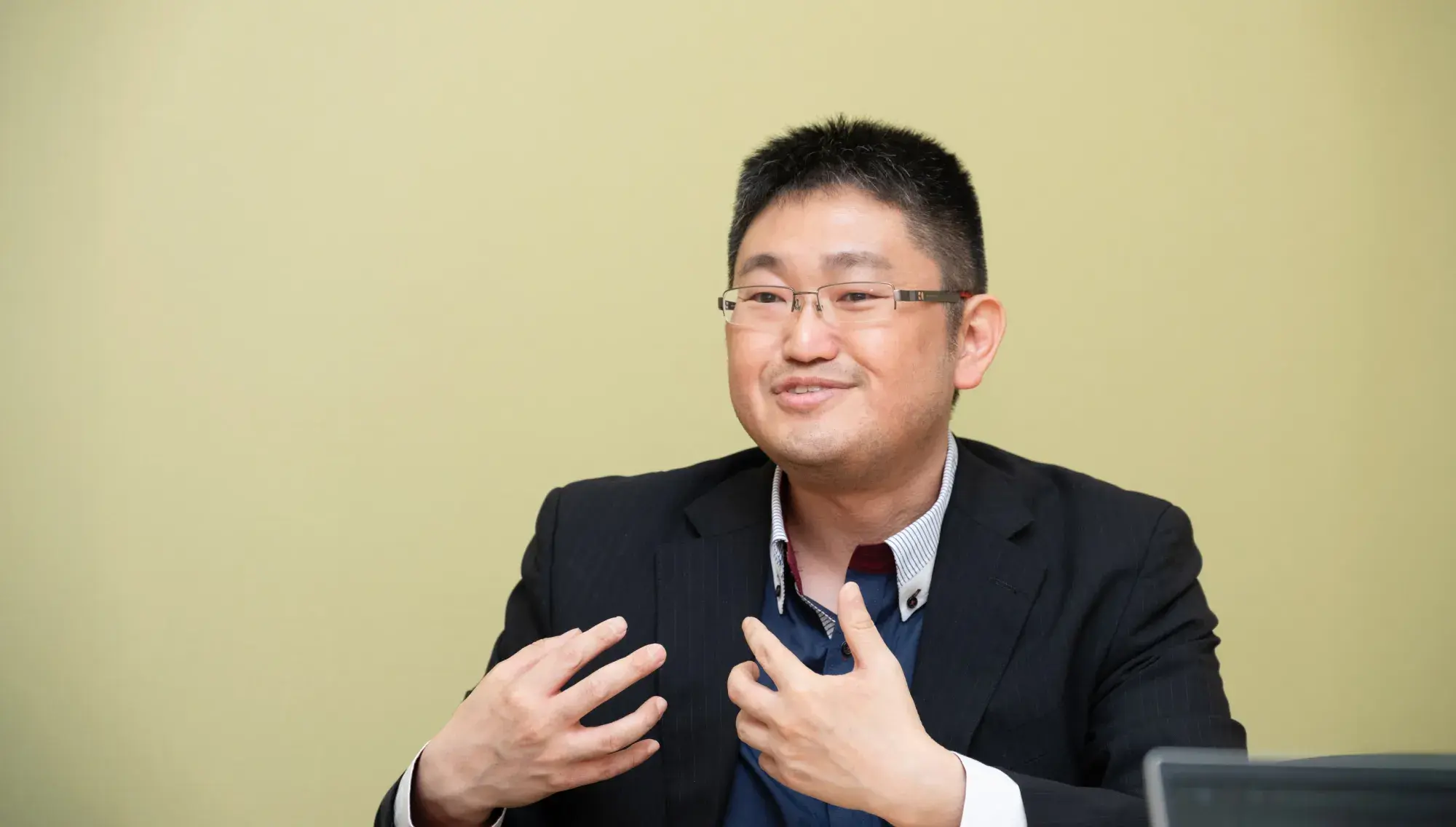 A Hokkaido Bank team member during the interview